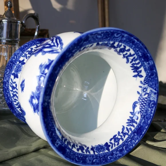 Vintage Victoria Ware Blue & White Ironstone Pottery Spittoon - Picture 4 of 5